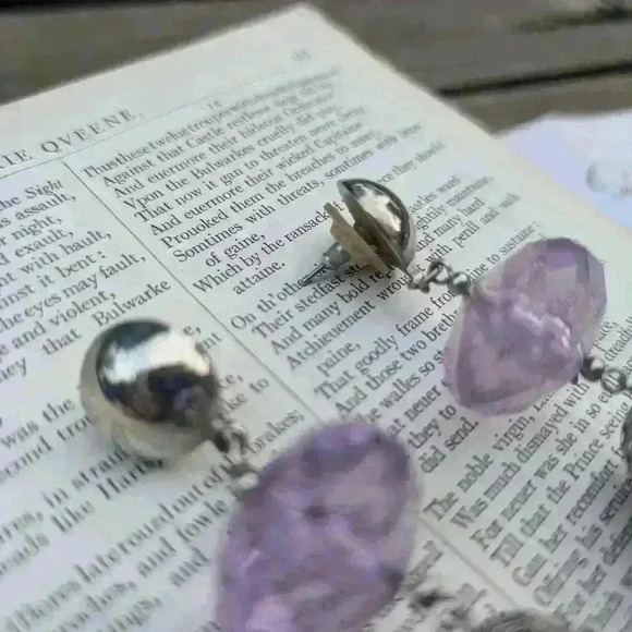 Vintage large statement earrings purple glass beads - Picture 2 of 7